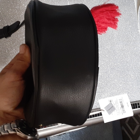 🎁 NWT Mad Love Glitter Reindeer round crossbody bag. - Picture 4 of 10